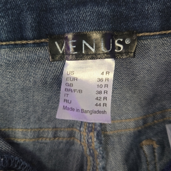 Women's Venus Blue Flared Jeans Size 4R - Picture 2 of 3